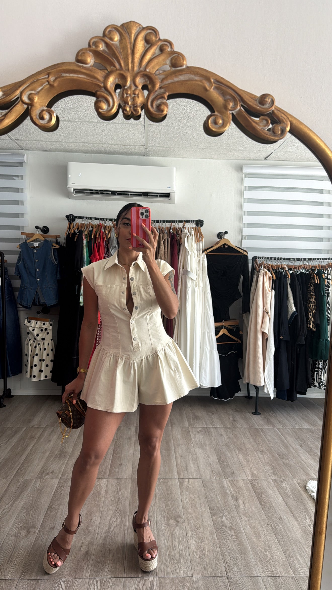 Ecru Romper(pre -order costó $54)