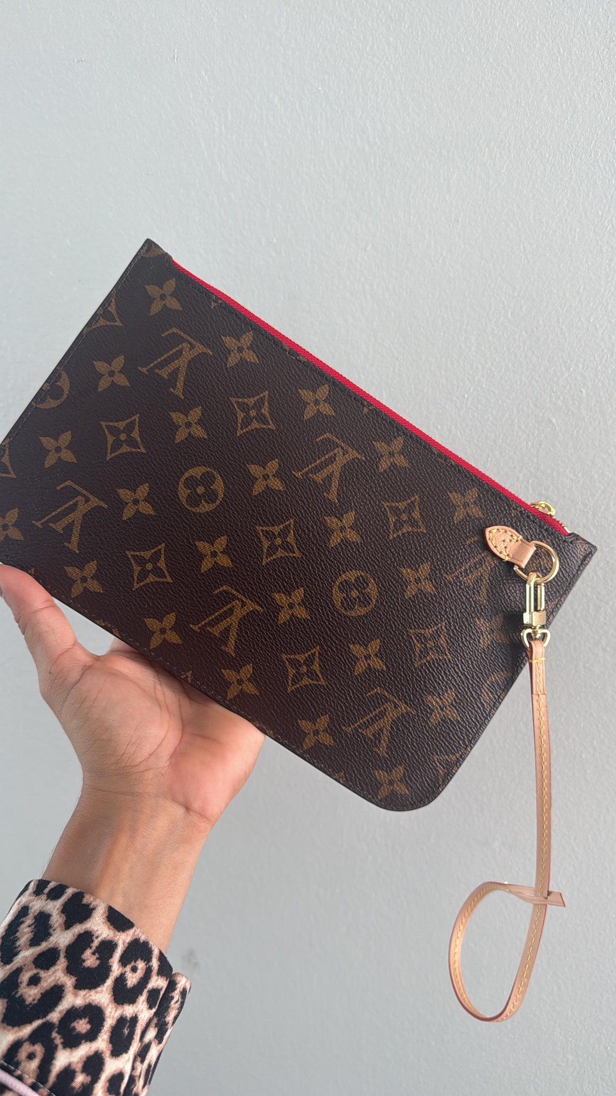 Pouch Monogram