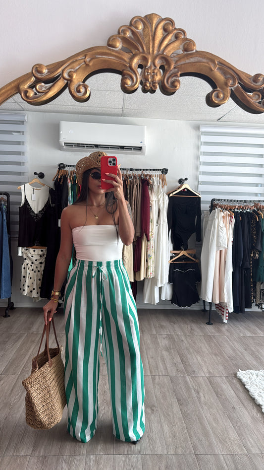 Stripe Green pants (pre-order) costó $49