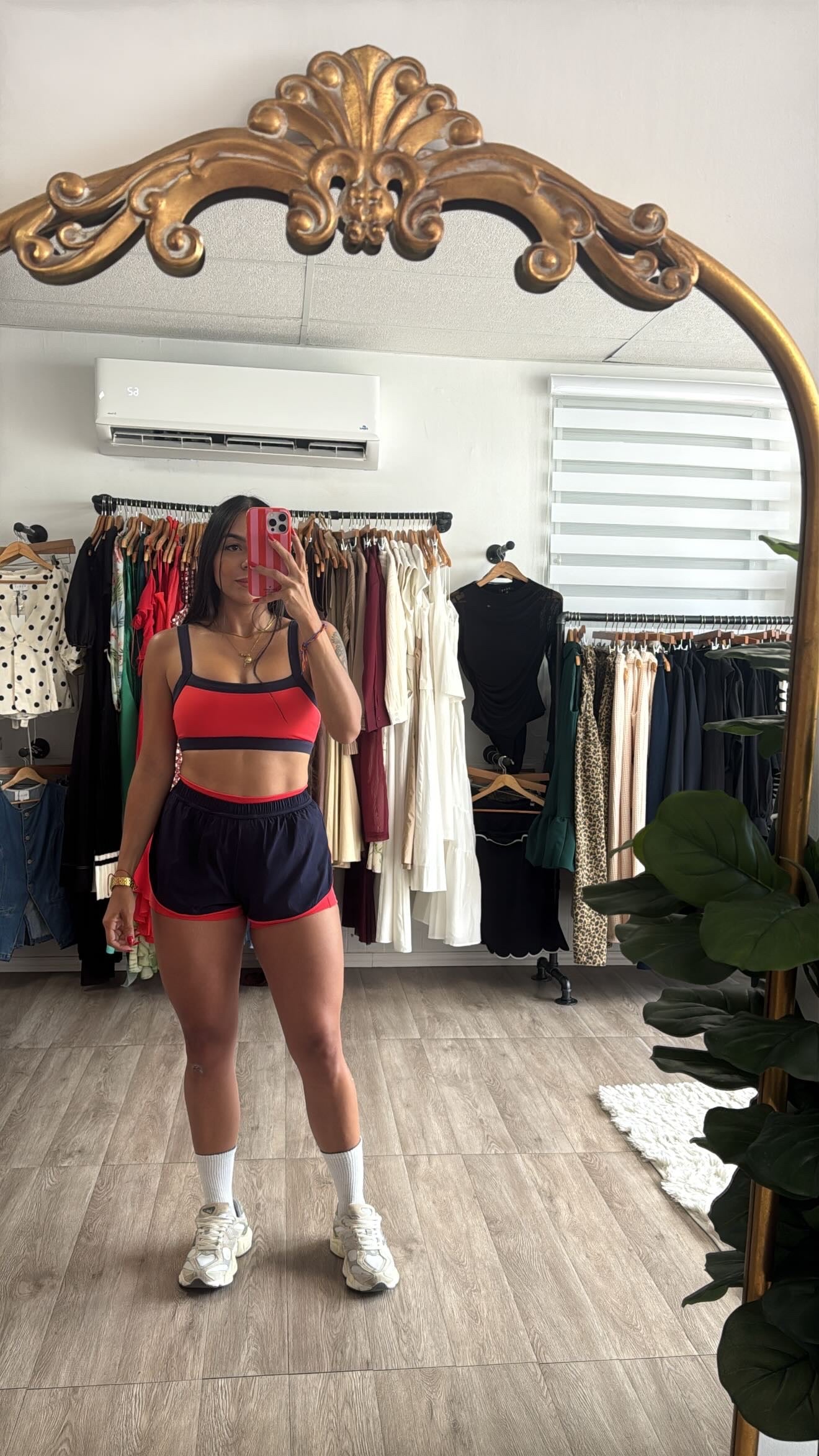 Contrast sport set