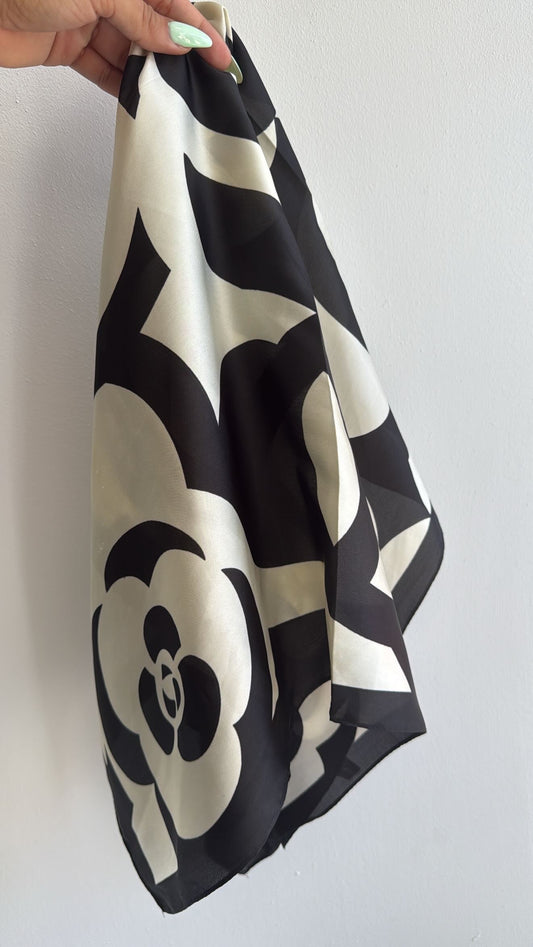 Flower scarf