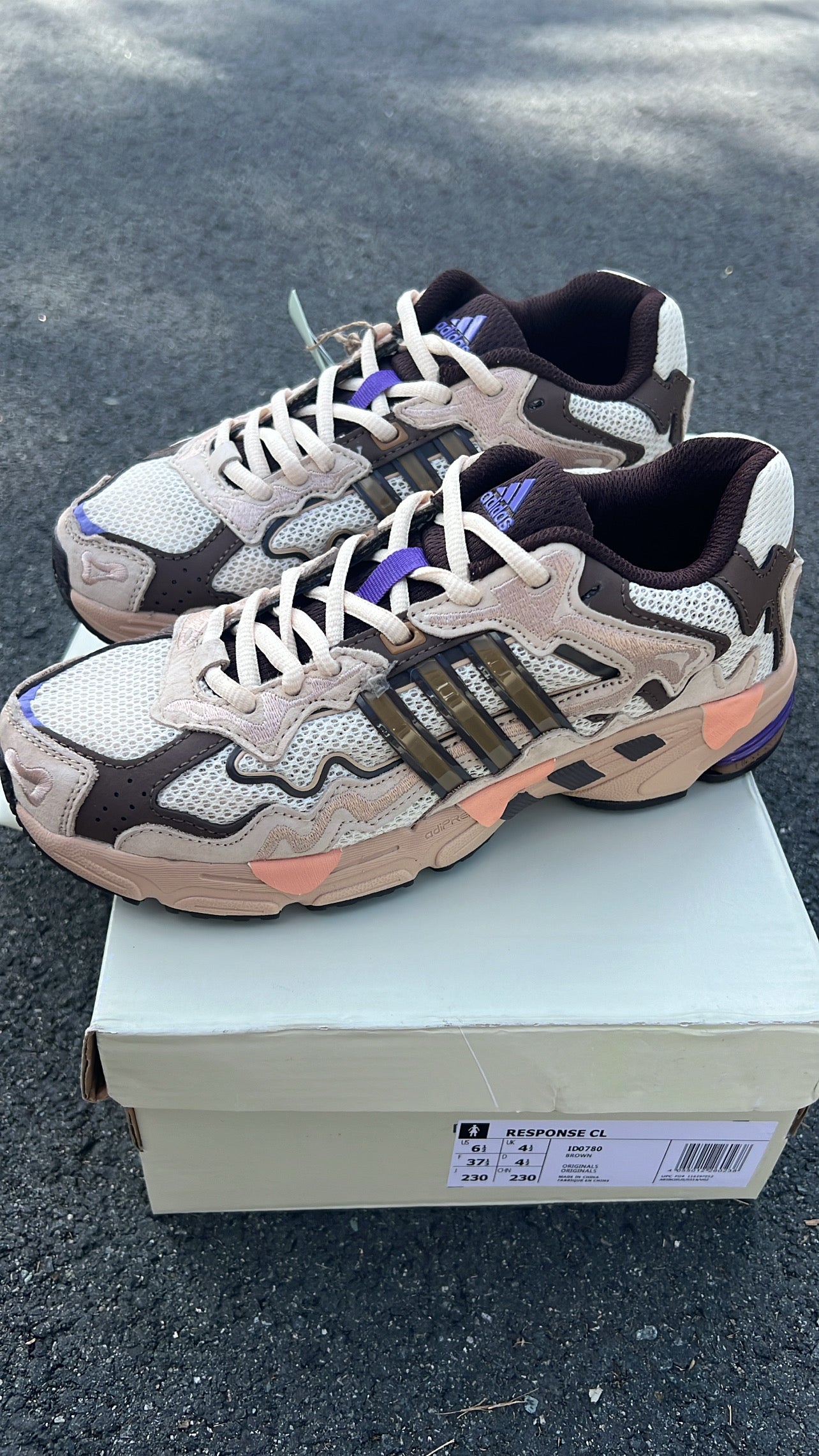 Bad B Sneakers pre-order