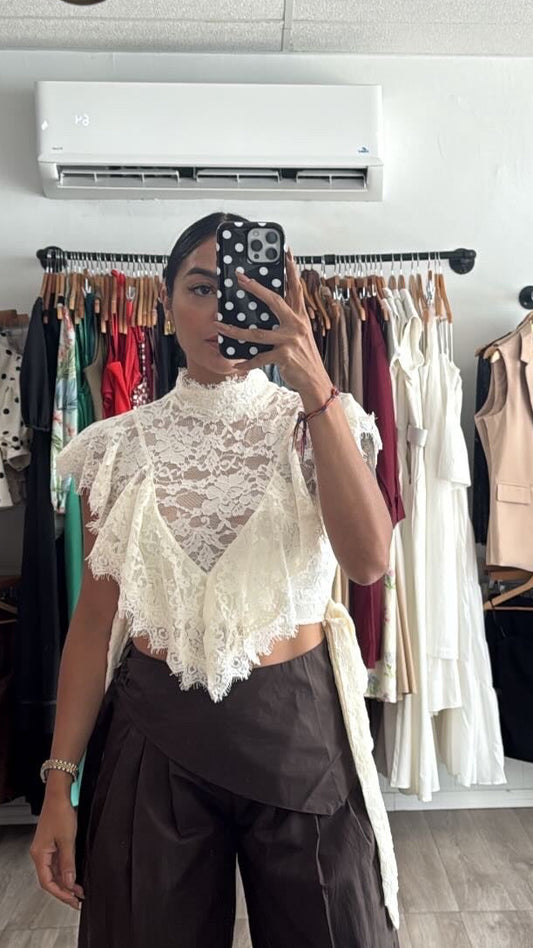 Ruffle Blouse cream