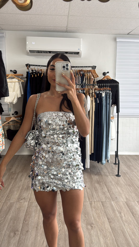 Lentejuela silver dress