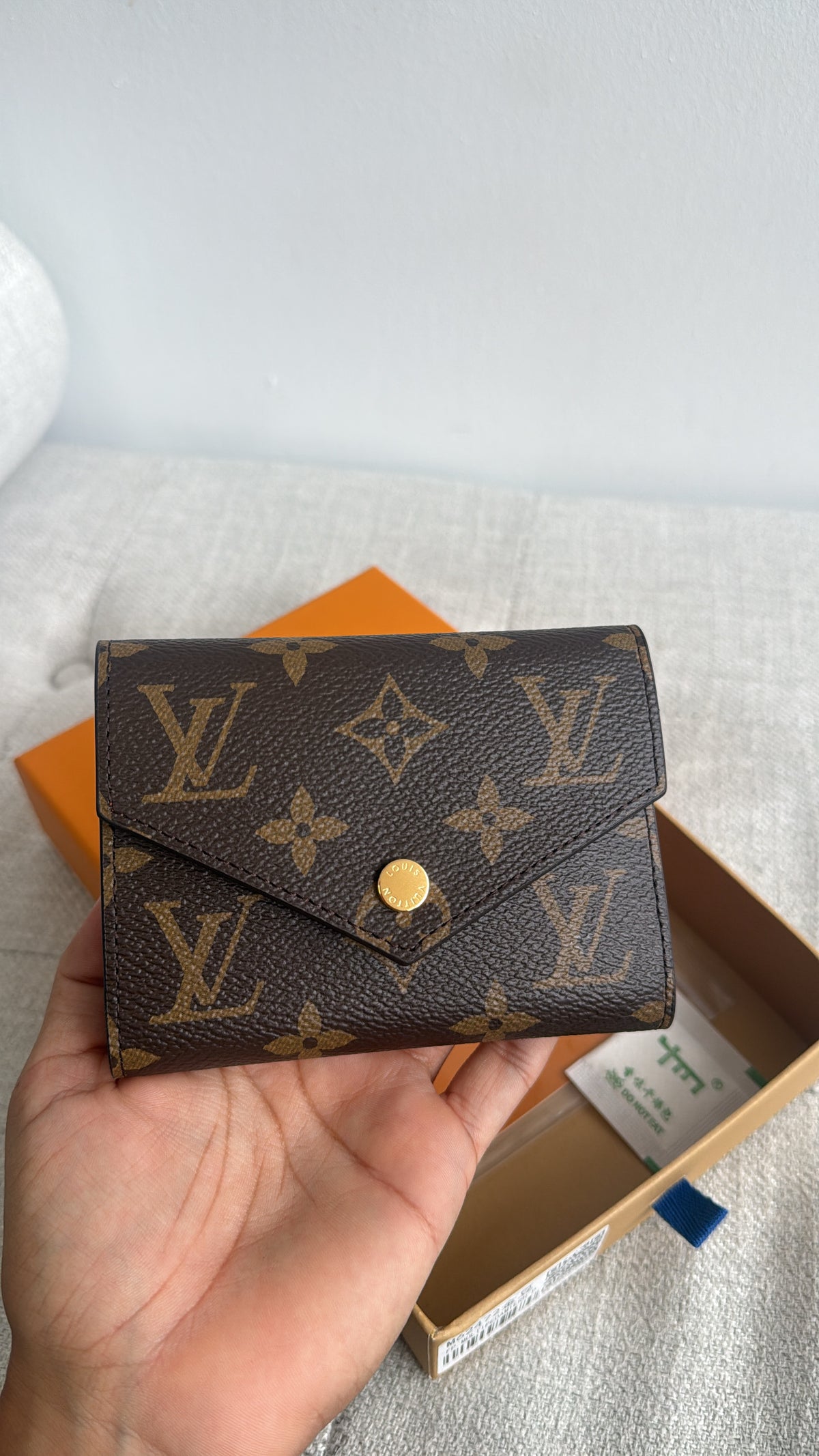 LV Wallet