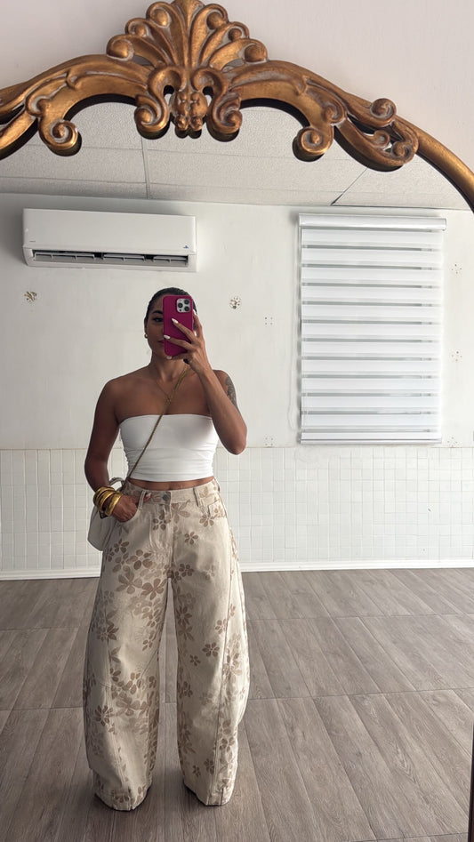 Flower Barrel jeans (pre-order) costó $72