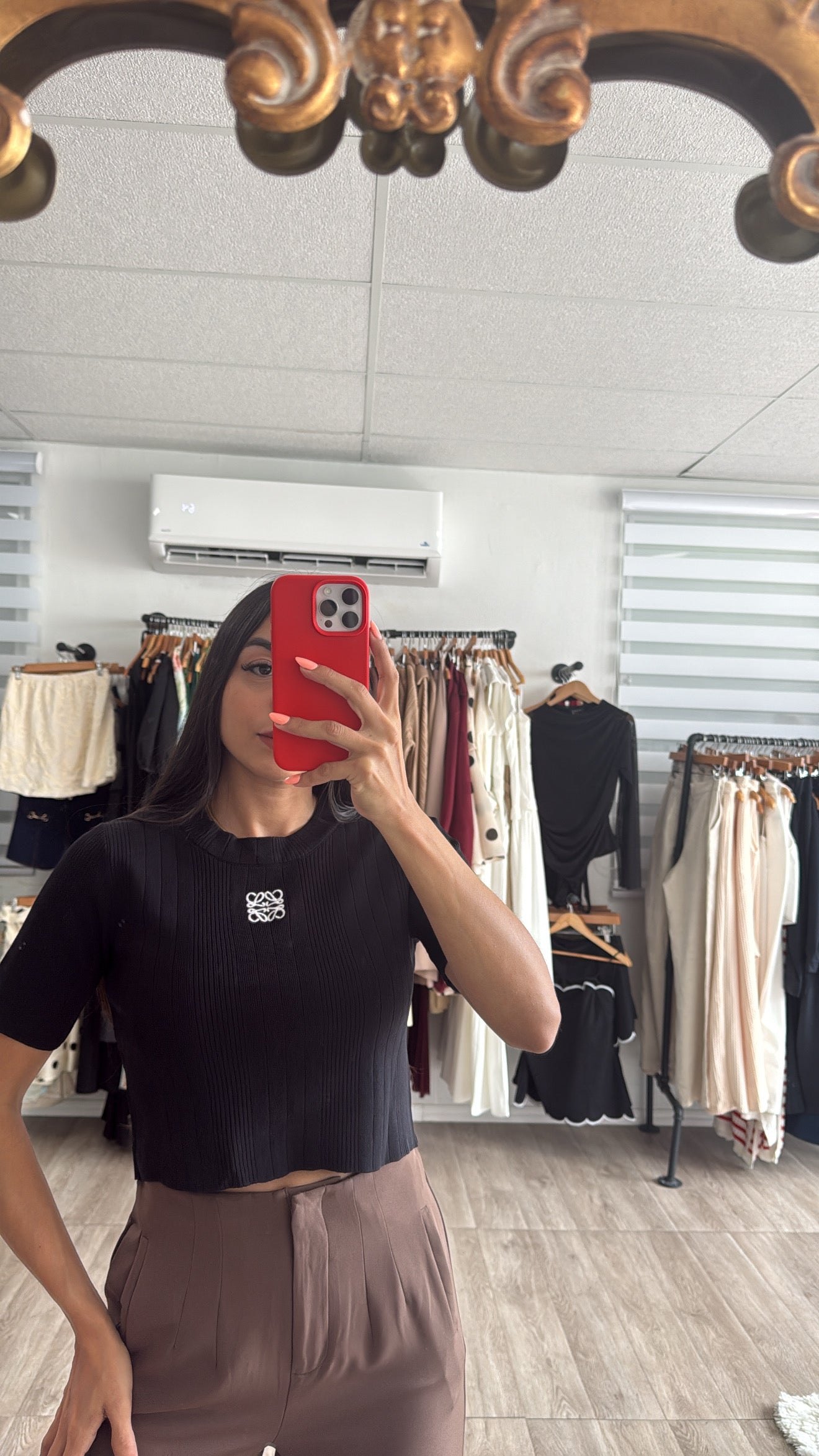 Loe Shirt in Black