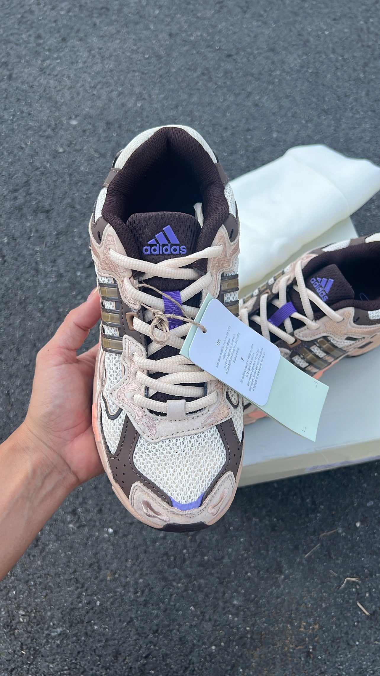 Bad B Sneakers pre-order