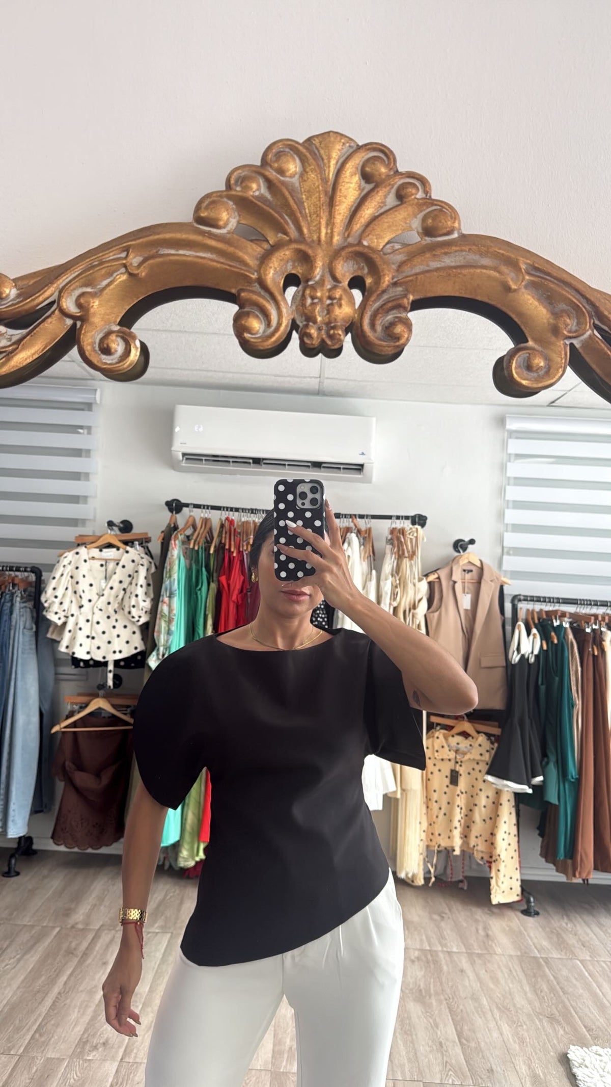 Boat Neck in black