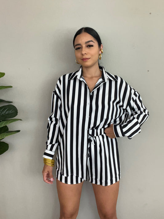 Black and White Set